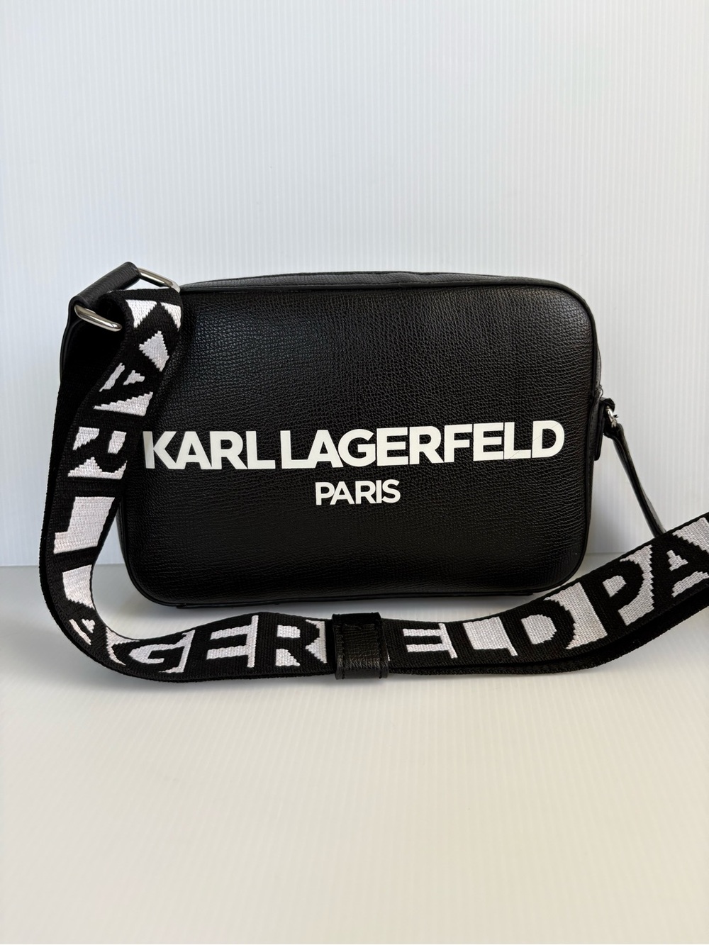 KARL LAGERFELD PARIS MAYBELLE CAMERA CROSSBODY BAG PURSE BLACK NWOT